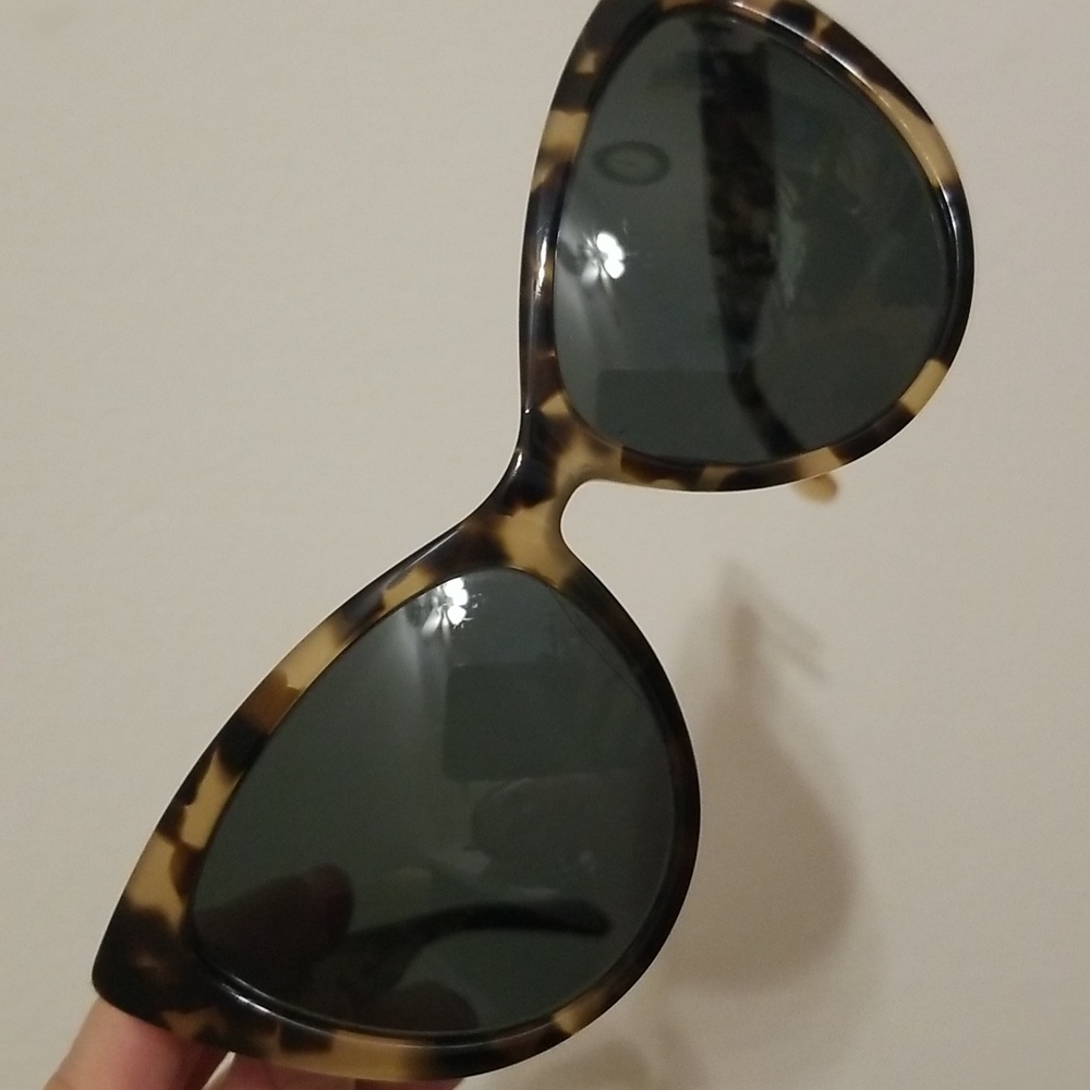 Kate Spade Sunglasses - Picture 2 of 6